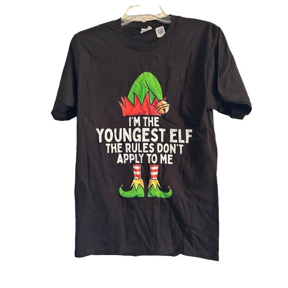 NWT Port & Company Youth Size Black T Shirt I'm The Youngest Elf....  Size Small - Picture 1 of 5